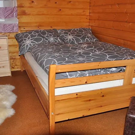 Holzhaus In * 힌터스토더