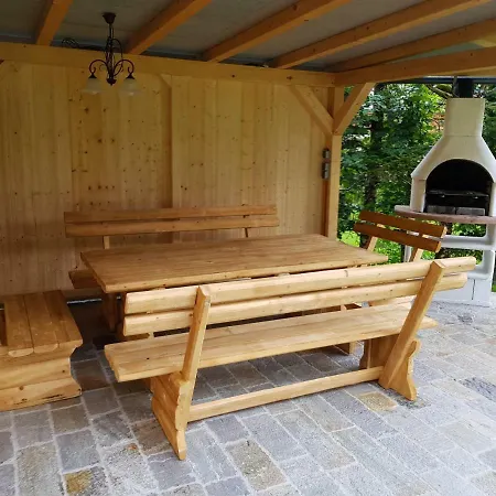 度假居 Holzhaus In *